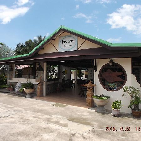 Ryans Resort Prasat Εξωτερικό φωτογραφία