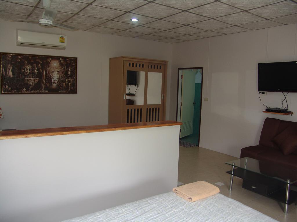 Ryans Resort Prasat Εξωτερικό φωτογραφία