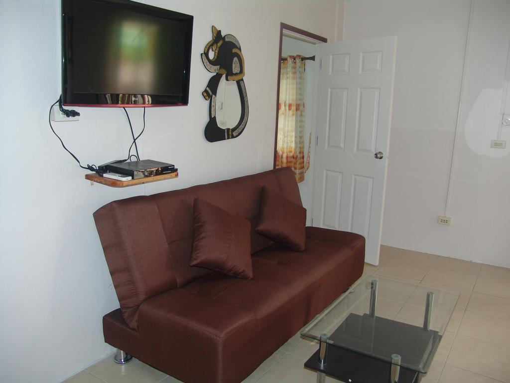 Ryans Resort Prasat Εξωτερικό φωτογραφία