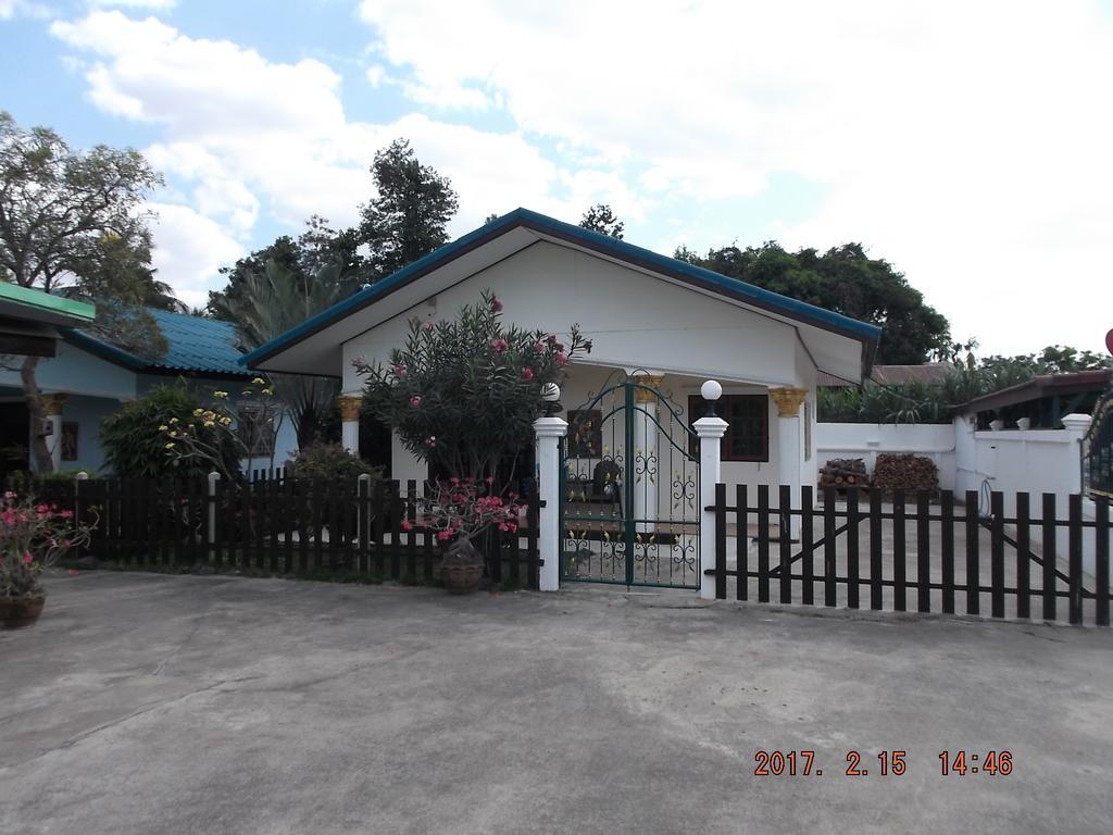 Ryans Resort Prasat Εξωτερικό φωτογραφία