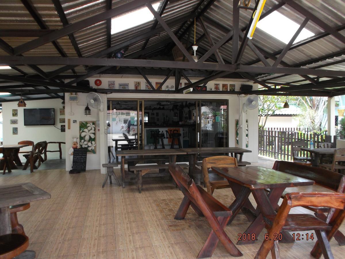 Ryans Resort Prasat Εξωτερικό φωτογραφία