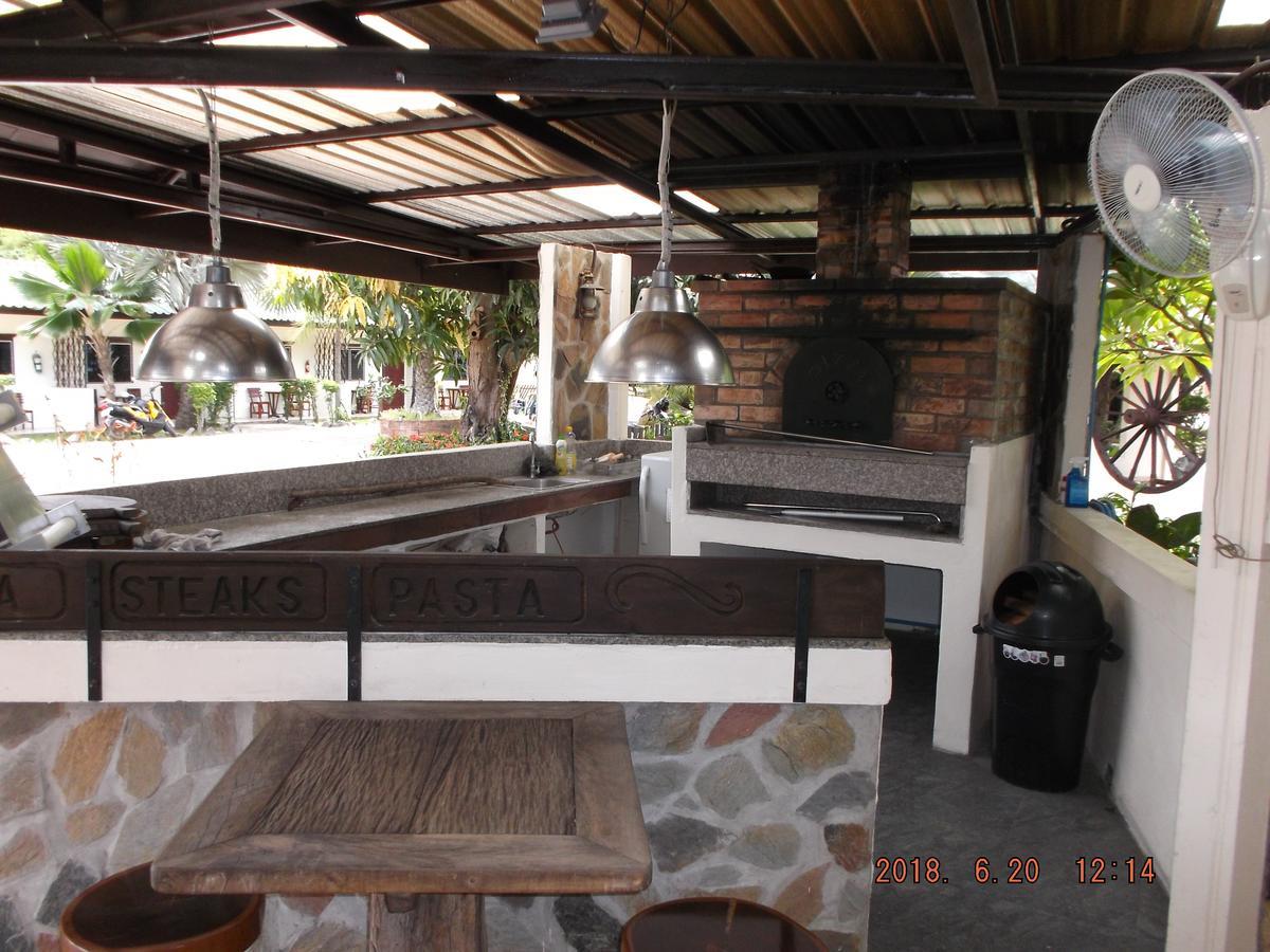 Ryans Resort Prasat Εξωτερικό φωτογραφία